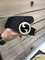 配送专柜包装 打孔针 特 特 宽38Mm， 原单进口双面头层小牛皮，搭配原单钌钯电镀双G花纹钢扣，手感.油边近乎完美，原产皮料定制，质感无可挑剔，出众的细节，高