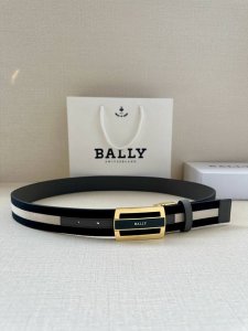 特 Bally巴利 专柜同款 男士双面用腰带 宽3.4Cm 这款选用反面进口牛皮精制而成 正面金属搭扣，简约百搭 可调式长度可轻松匹配完美尺寸