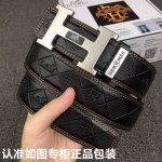 品牌：爱马仕.Hermes双面用 型号：原单！请认准如图专柜包装 等级：意大利进口百分百头层牛皮，Hermes.爱马仕，世界著名奢侈品品牌。进口