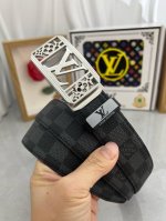 品名：Lv..路易..威登自动带 材质：原单牛皮腰带 百分百头层牛皮腰带保证真皮，24K纯钢扣，专柜原单品质、做工精细，时尚大牌，送人自用首选 包装： 请认准如