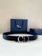 宽度3.5Cm Dior 这款腰带扣采用“Cd”标志造型，以不锈钢金属覆层精心打造。可与各式 35 毫米腰带搭配，提升格调，打造优雅精致的造型。