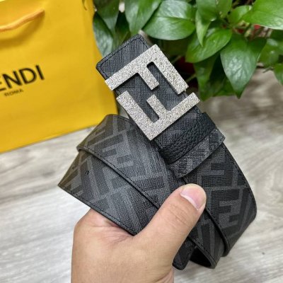 图片包装＋10 Fendi 芬迪 专柜同款 宽4.0Cm 双环正反用腰带 Ff按钉搭扣 黑色Cuoio Romano皮革材质 反面面料带有烟草灰和黑色Ff图案