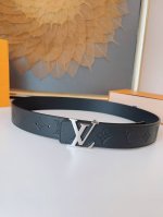 驴牌 宽度4.0Cm 以进口天然小牛皮材质饰有标志性的精密压纹精品字母搭扣时尚 新潮尽显个性 顶级 原单130