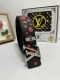 品名：Lv..路易..威登 材质：原单牛皮腰带 百分百头层牛皮腰带保证真皮，24K纯钢扣，专柜原单品质、做工精细，时尚大牌，送人自用首选 包装： 请认准如图专柜