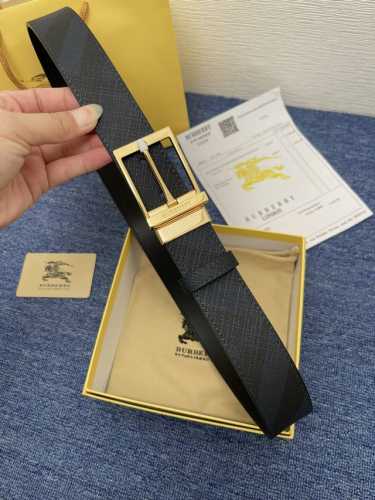 品牌 巴宝莉 特 描述 经典系列新品腰带，采用小牛皮材质，完美搭配手工车线，经典配色，可搭配商务西装或更为休闲的造型。腰带为法国尺寸，请在购买前参阅腰带尺寸指南