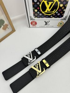 品名：Lv..路易..威登原单 材质：原单牛皮腰带 百分百头层牛皮腰带保证真皮，24K纯钢扣，专柜原单品质、做工精细，时尚大牌，送人自用首选包装： 请认准如图专
