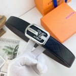 Lv 特种皮腰带系列 ，原厂五金精品不锈钢扣，手感柔软舒适 宽4.0Cm。