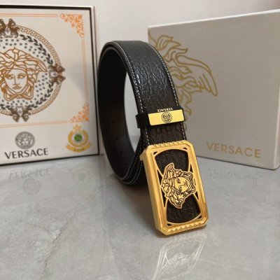 品名：Versace.范思哲 材质：原单牛皮腰带 百分百头层牛皮腰带保证真皮，24K纯钢扣，专柜原单品质、做工精细，时尚大牌，送人自用首选 包装： 请认准如图专