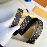 原版包裝 驢家女士腰帶 寬度3Cm 聯名小花系列 全新風格定制帆布面料襯托細膩的進口彩色小牛皮 搭配新款字母搭扣 經典百搭款