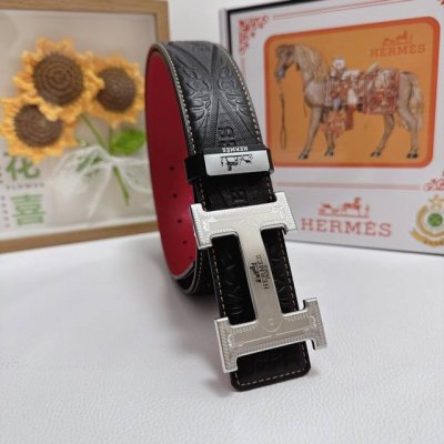 品名：爱马仕.Hermès 原单 材质：原单牛皮腰带 百分百头层牛皮腰带保证真皮，24K纯钢扣，专柜原单品质、做工精细，时尚大牌，送人自用首选 包装： 请认准如
