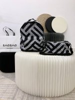 大货已出跑量 原单 #最In单品# Issey Miyake Baobao 三宅一生背囊 正品开模，香港6千多购回，一对一五金，面料，细节全对版开模，此款书包的