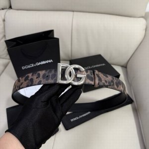 Dg，宽3.5Cm Dolce&Gabbana 豹纹印花 Dauhine 小牛皮与小牛皮双面腰带，搭配钌电镀 Dg 交叉造型徽标搭扣：钌色电镀金属徽标搭扣