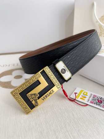 品名：Versace.范思哲原单腰带 皮带 型号：挂扣，经典人头纯钢材质扣头，头层牛皮，图片实物拍摄 材料：百分百头层牛皮，保证真皮。24K纯钢扣双面可用专柜同 - 点击图像关闭