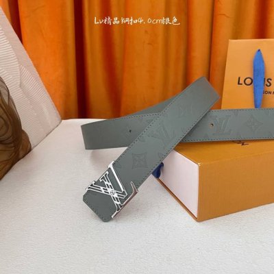 特 Louis Vuitton驴牌：经典原单品质，经典压花面平纹皮底，搭配原单精品钢扣，精工制作，细节看图，实物拍摄，高端奢华，宽度4.0Cm