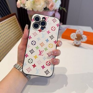Lv村上隆33彩 白三彩 黑三彩手机壳 Lv全包围边皮质手机壳 型号 为了不出现报错型号 请打开本机查看手机设置显示的型号 iphone16pro Max 6.