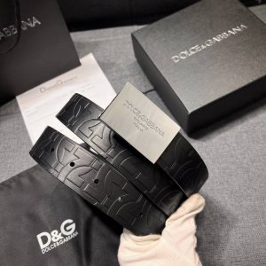 特 杜嘉班纳 宽3.5Cm 新款 压花小午皮简约百搭腰带，Dolce&Gabbana Milano 标牌装饰别具一格