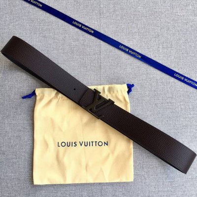 特 Lv 爆款专柜在售爆款 感谢客户反馈实拍图，顶级货 自己看细节 3.8Cm都有货 码数齐