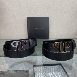 特 P250 Pp最新网红爆款双面头层牛皮配原装盒专柜同步3.8宽新款上市了，原版牛皮，搭配钢扣，优雅，大方用的方便。谢谢你转载。