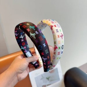 配包装 Lv 路易威登 经典新款发箍，时尚可爱宽边头箍，专柜最新款来袭时尚百搭，女神必入 ！