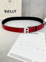 特 3.5Cm Bally 巴利双色手掌纹头层小牛皮 两面可用，配有金银字母扣头该皮带可调节，且能根据需要剪裁质量保证达到修身效果