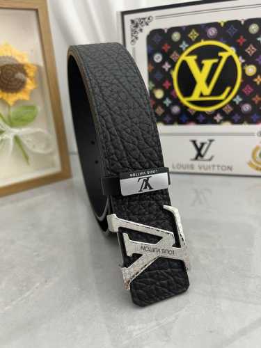 品名：Lv..路易..威登原单 材质：原单牛皮腰带 百分百头层牛皮腰带保证真皮，24K纯钢扣，专柜原单品质、做工精细，时尚大牌，送人自用首选 包装： 请认准如图