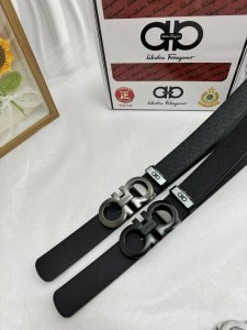 品名：菲拉格幕 原单 材质：原单牛皮腰带 百分百头层牛皮腰带保证真皮，24K纯钢扣，专柜原单品质、做工精细，时尚大牌，送人自用首选 包装： 请认准如图专柜包装赠