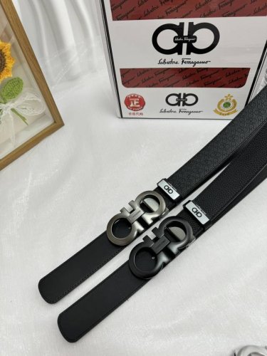 品名：菲拉格幕 原单 材质：原单牛皮腰带 百分百头层牛皮腰带保证真皮，24K纯钢扣，专柜原单品质、做工精细，时尚大牌，送人自用首选 包装： 请认准如图专柜包装赠