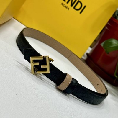 图片包装 Fendl 芬迪 宽20Mm，原单进口小牛皮，搭配原单钌钯电镀F扣，手感.油边近乎完美，原产皮料定制，质感无可挑剔，出众的细节，高清实拍，货真价实，品