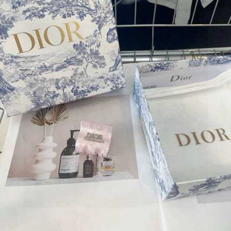 配包装盒 Dior 迪奥 D家新款抓夹，夏日小清新系列，时尚百搭！简单实用，超级好看！人手必备款 - 点击图像关闭