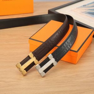特 爱马仕Hermes网络款3.8宽精品不锈钢板扣，搭配意大利双面进口头层牛皮，可自行选择搭配，全套包装，精品钢扣板扣系列