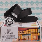 品名：范思哲 皮带原单 腰带 材料：百分百头层牛皮腰带，保证真皮皮带，专柜原单品质、做工精细，送人自用首选 包装： 请认准如图专柜包装，赠送打孔器，银联发票，宽