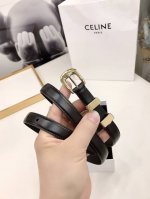 Celine瑟琳女士新款，光滑小牛皮腰带，金色可调节皮带扣，宽度1.8Cm。