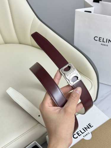 赛琳女装原单新款宽度:2.5Cm精品凯旋门铜扣，正品复刻进口精选优质头层小牛皮，全粒面小牛皮，比拼正品无压力，看图即知皮质，好货不多说。