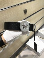配送专柜包装 打孔针 批专柜同款、实拍专柜官网，尺寸:宽38Mm，原版立体长城纹美人头扣 ，极富设计美感 ，双面采用进口原版小牛皮压花，彰显个性，清晰美观，皮质