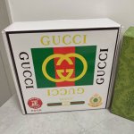 品名：古奇.Gu...Ci 原单 材质：原单牛皮腰带 百分百头层牛皮腰带保证真皮，24K纯钢扣，专柜原单品质、做工精细，时尚大牌，送人自用首选 包装： 请认准如