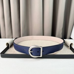男士Tf 汤尼.福特 牛皮。柔软细腻，百搭大方，宽3.8Cm 、 官网同步，纯铜五金，商务休闲！