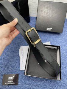 品牌万宝龙 550 特 描述双面原版皮，这款饰有带扣的腰带配以水牛皮衬里，覆以Monogram 牛皮。展现细腻的品牌特质，是牛仔裤的理想配件 字母带扣；35宽