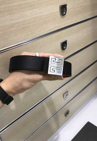 配送专柜包装 打孔针 宽35Mm，原单进口小牛皮 头层牛皮，搭配原单钌钯电镀Gg扣，手感.油边近乎完美，原产皮料定制，质感无可挑剔，出众的细节，高清实拍，货真价 - 点击图像关闭