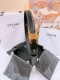 Celine 凯旋门新款针扣腰带 超简约大气的腰带2.5精品，顶级进口牛皮制作，牛皮搭配牛仔，搭配黄铜金扣，手感柔软细腻，上身效果超级好看. 宽度：25毫米