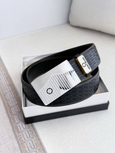 品名：万宝龙.Montblanc原单 腰带 皮带 型号：挂扣，原版新款纯钢材质挂扣，双面头层牛皮实物拍摄， 材料：百分百头层牛皮，保证真皮。专柜同等质量，双面头