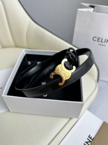 赛琳女装原单新款宽度:1.8Cm精品凯旋门铜扣，正品复刻进口精选优质头层小牛皮，全粒面小牛皮，正版烫金Logo，比拼正品无压力，看图即知皮质，好货不多说。