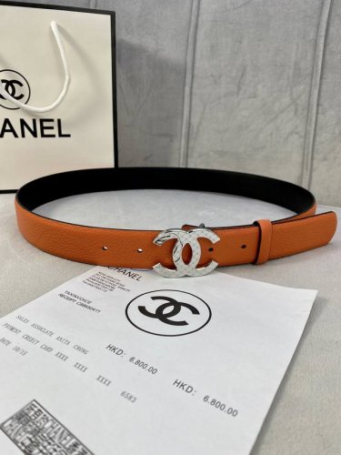 宽度3.0Cm Chanel 香奈儿 荔枝纹牛皮金 银色花纹金属钢扣。