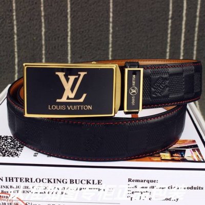 品名：Lv..路易..威登自动扣 型号：认准如图专柜包装，赠送打孔器 材料：百分百头层牛皮，24K纯钢扣，自动带身，保证真皮。专柜同等质量， 送