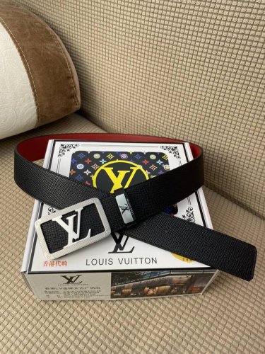 品名：Lv..路易..威登原单 材质：原单牛皮腰带 百分百头层牛皮腰带保证真皮，24K纯钢扣，专柜原单品质、做工精细，时尚大牌，送人自用首选 包装： 请认准如图