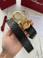 特 ，配送专柜全套礼盒包装，Ferragamo菲拉格慕永恒不变的经典时尚精品。实用性和款式并重；自戴送礼佳品