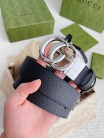 高端品質，實物拍攝 特 配全套禮盒 古馳：專櫃品質雙面頭層牛皮,可雙面使用.旋轉雙G純銅五金扣。金屬配件深受品牌輝煌的70年代經典設計所影響，得以重新詮釋。