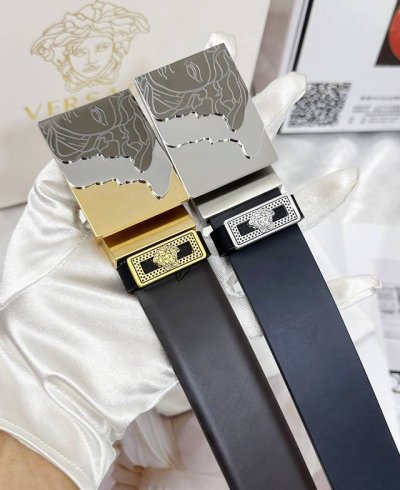 皮带：Versace.范思哲顶级复刻. 腰带：原单品质百分百进口头层牛皮，保证真皮。美人头半脸间色双拼接工艺.真空电镀.永不掉色.24K纯钢扣纯手工3D浮雕图案