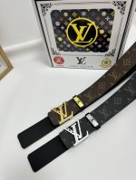 品名：Lv..路易..威登 材质：原单牛皮腰带 百分百头层牛皮腰带保证真皮，24K纯钢扣，专柜原单品质、做工精细，时尚大牌，送人自用首选 包装： 请认准如图专柜