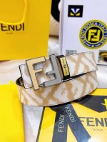 皮带：Fendi.芬迪..顶级原单复刻. 腰带：百分百进口头层牛皮，保证真皮。双层ff砂金双色工艺24K纯钢扣，永不掉色涂鸦彩绘印花图案艺术正反双面使用商场专柜