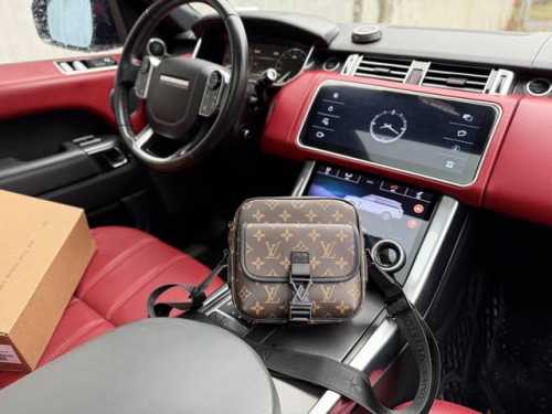 芯片版高端货 新款 “ Louis Vuitton ”Lv单肩包 路易威登单肩包 M12518 Louis Vuitton Getaway Messenger